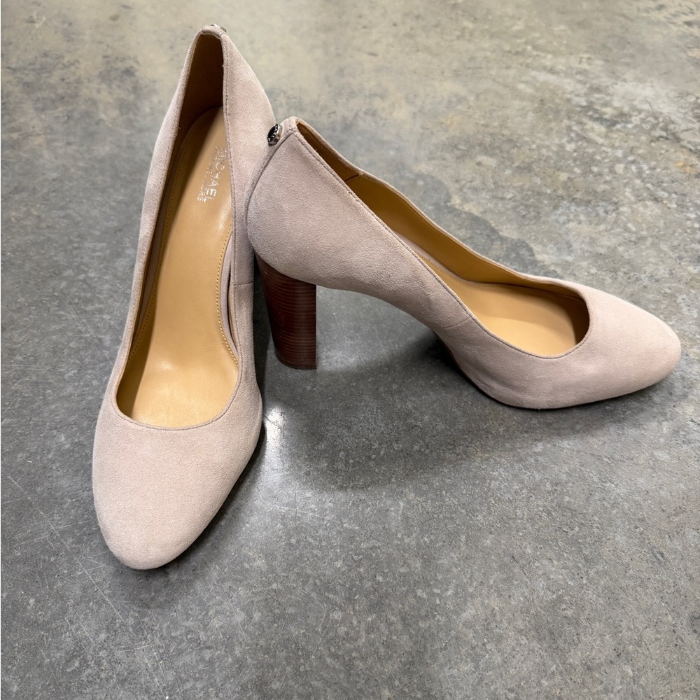 Michael Kors Nude Suede Round-Toe Pumps - Picture 8 of 9